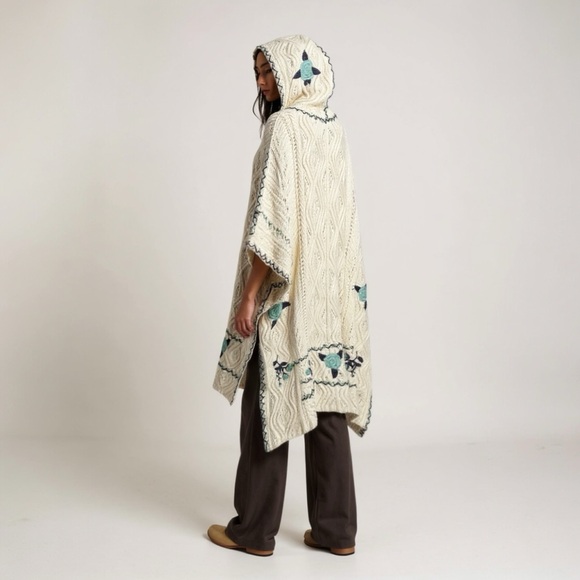 $500 NWT Free People x Anna Sui Limited Edition Yves Sweater Classic Knit Poncho - Picture 5 of 12